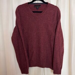 Jos. A. Bank Reserve 100% Cashmere V Neckline Pullover Sweater